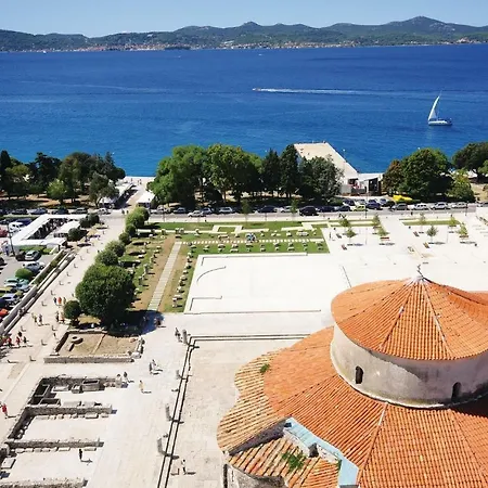 Prilaz Side Kosutic V Apartment Zadar